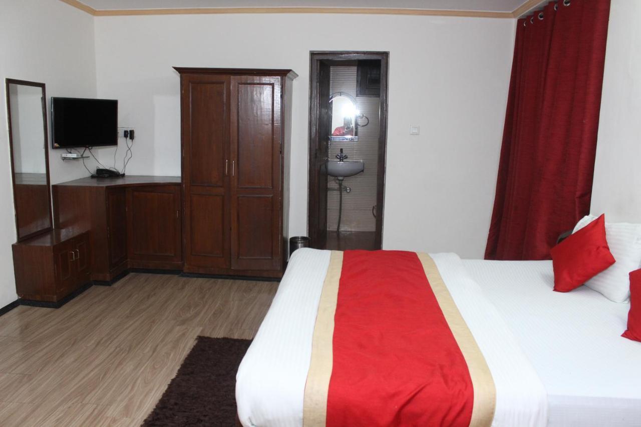 ناينيتال Hotel Dolls Inn المظهر الخارجي الصورة